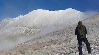 Fin 2016, des géologues se sont rendus sur place, à plusieurs reprises pour caractériser les failles formées par les secousses. (Ici, vue du Monte Vettore). 